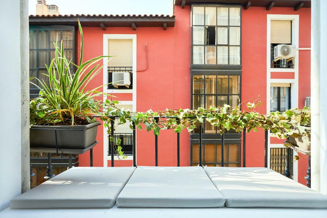Santa Ana Boutique Apartment Мадрид Екстериор снимка